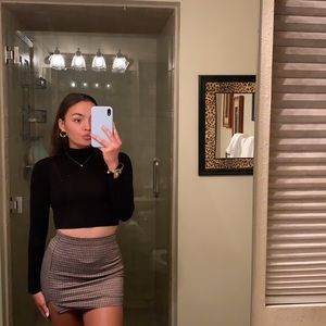 Meet your Posher, Hana